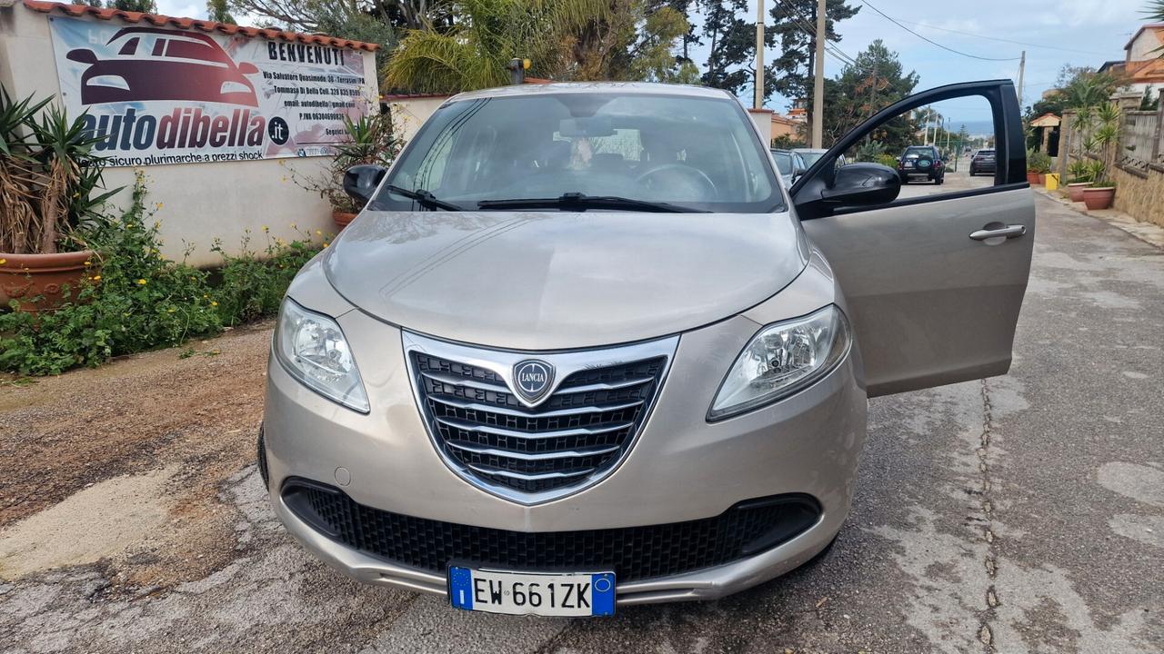 Lancia Ypsilon 1.2 69 CV 5 porte GPL Ecochic Gold