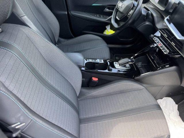 PEUGEOT 2008 e- Allure 100kW