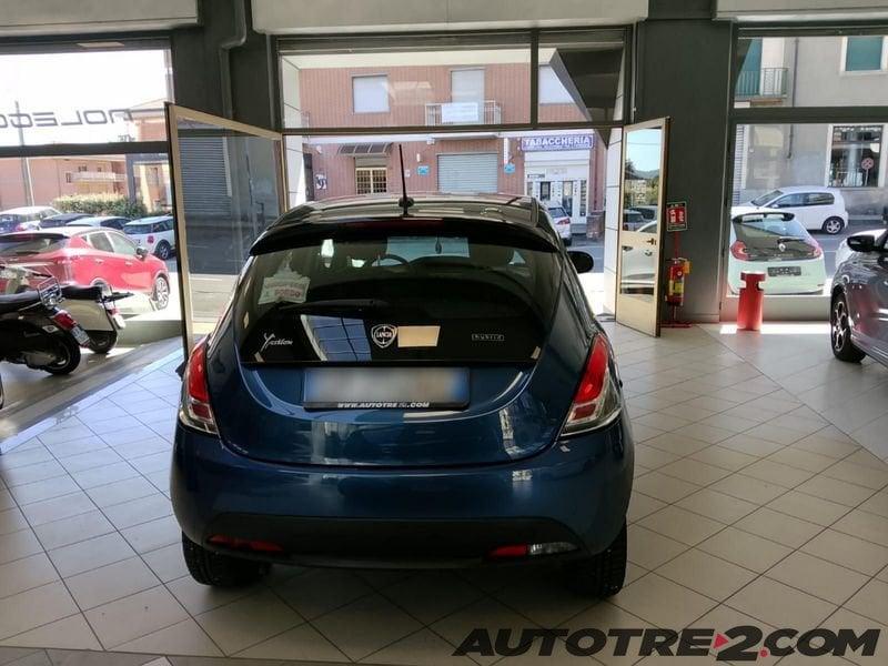 Lancia Ypsilon Ypsilon 1.0 firefly hybrid Gold Plus s&s 70cv