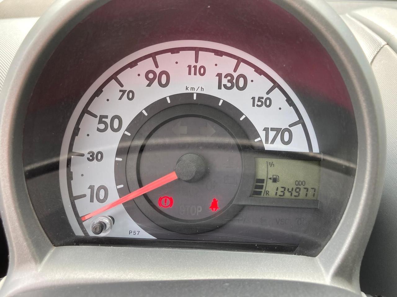 TOYOTA AYGO 5 porte 1.0 BENZINA 68 CV – NEOPATENTATI