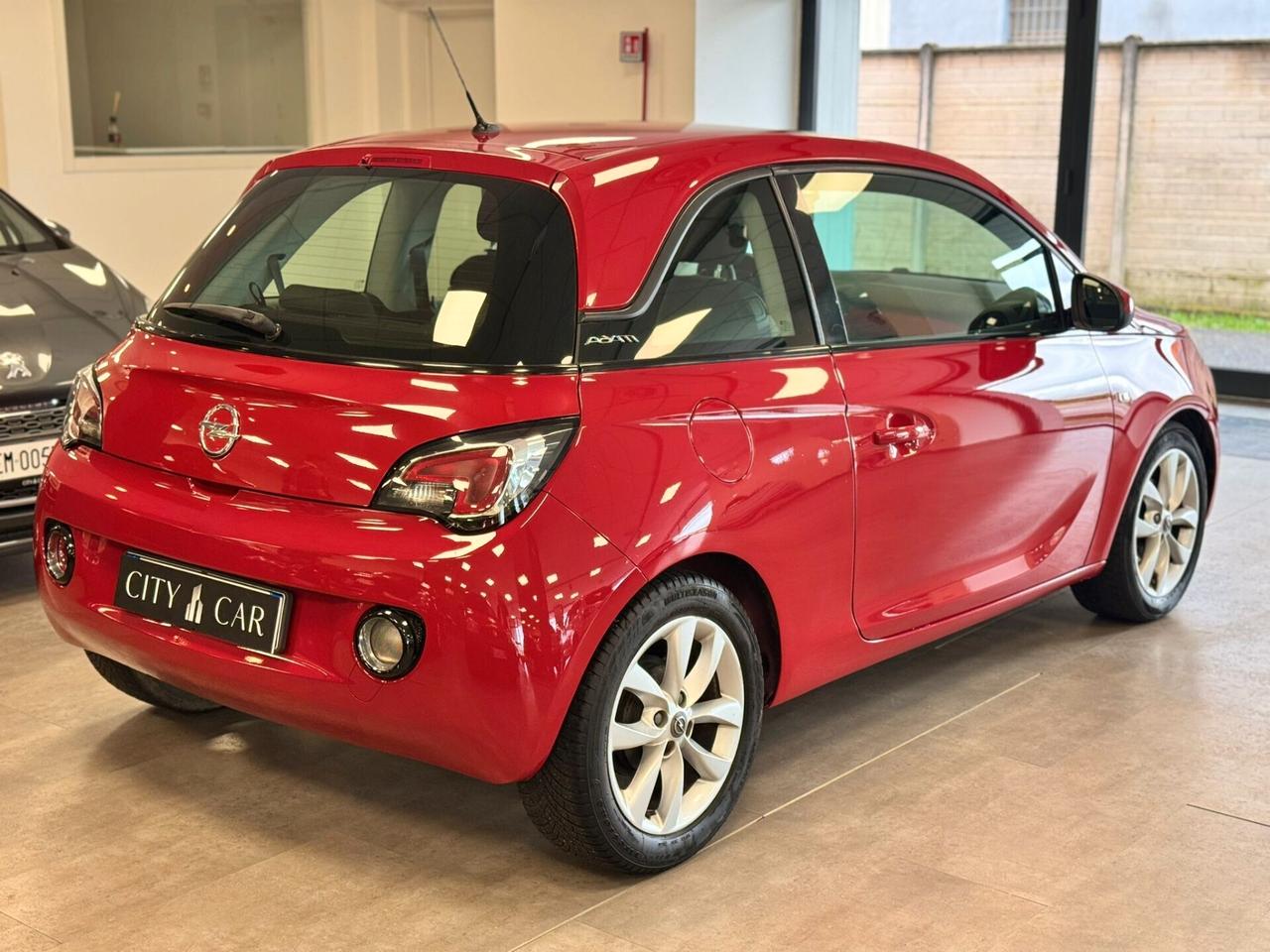 Opel Adam 1.2 70 CV Glam