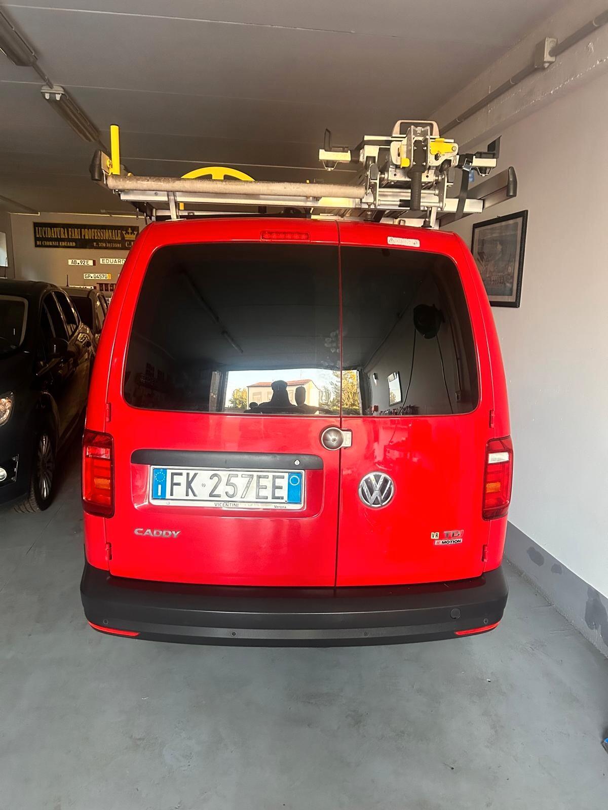 Volkswagen Caddy 2.0 TDI 122 CV 4Motion Furgone Business