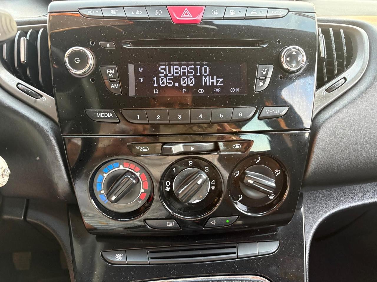 Lancia Ypsilon 1.2 69 CV 5 porte GPL Ecochic Elefantino
