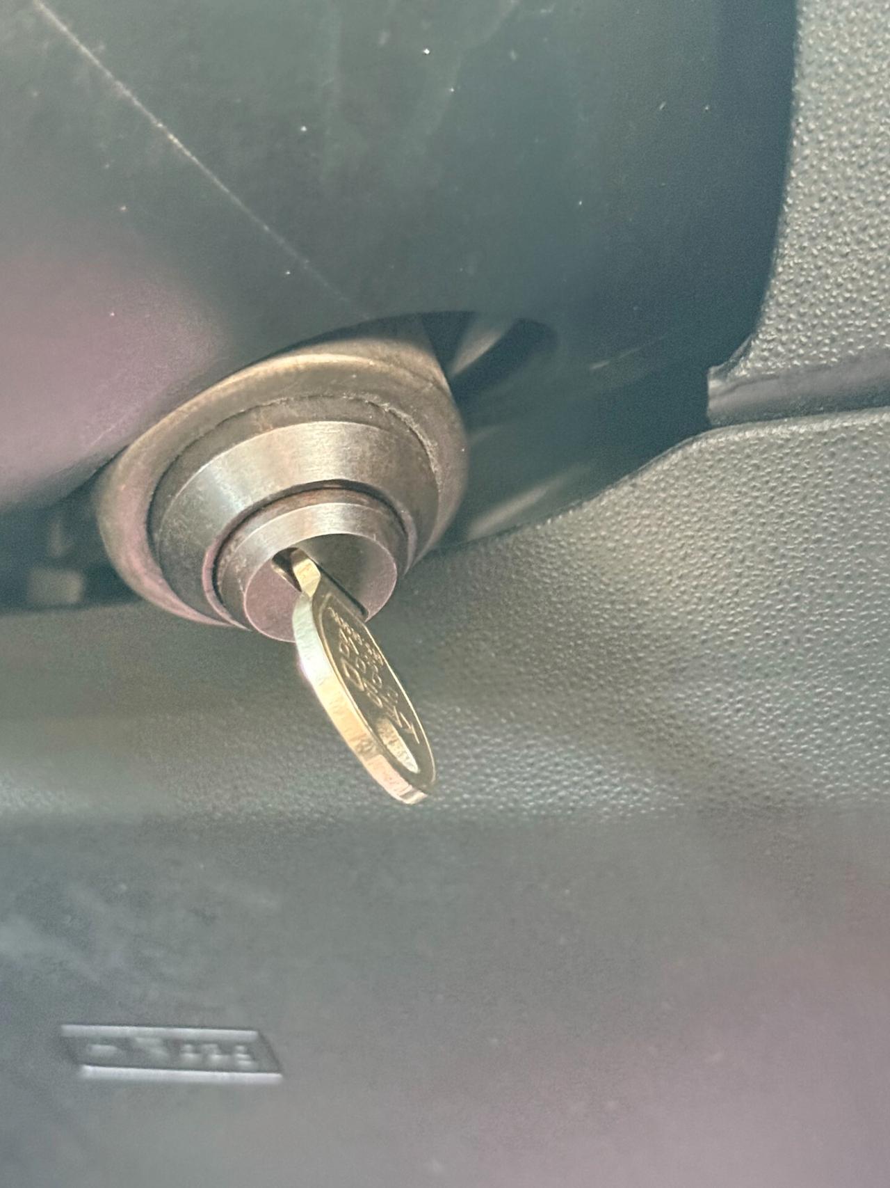 Abarth 595 595C CABRIO Competizione 160cv BLOCK SHAFT,NAVI,TELECAMERA,BLUETHOOT,USB,INTERNI IN PELLE,ANDROID AU