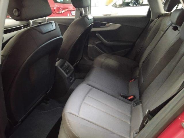 AUDI A4 Avant 30 TDI 2.0 S tronic Business MHEV