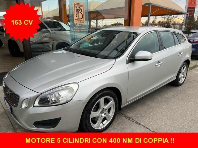 VOLVO V60 D3 Momentum 5 Cilindri 163 CV