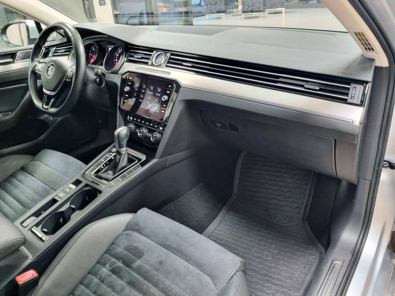 VOLKSWAGEN PASSAT VARIANT 2.0 TDI 190CV 4MOTION DSG EXECUTIVE