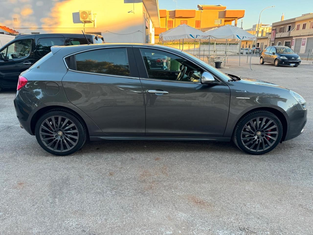 Alfa Romeo Giulietta 1.6 105CV Sportiva - Full Optional