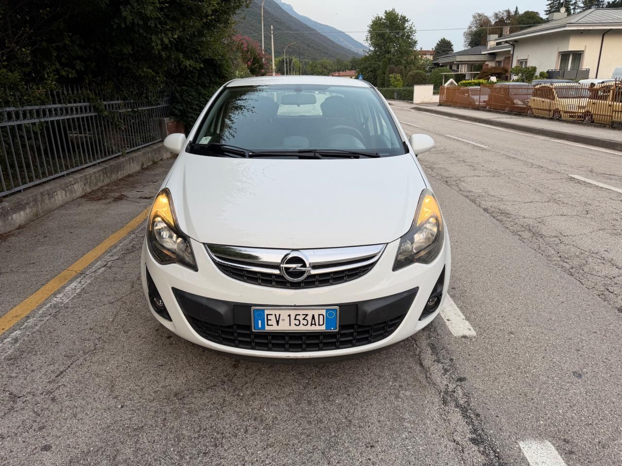 Opel Corsa 1.2 85CV 5 porte GPL-TECH Edition