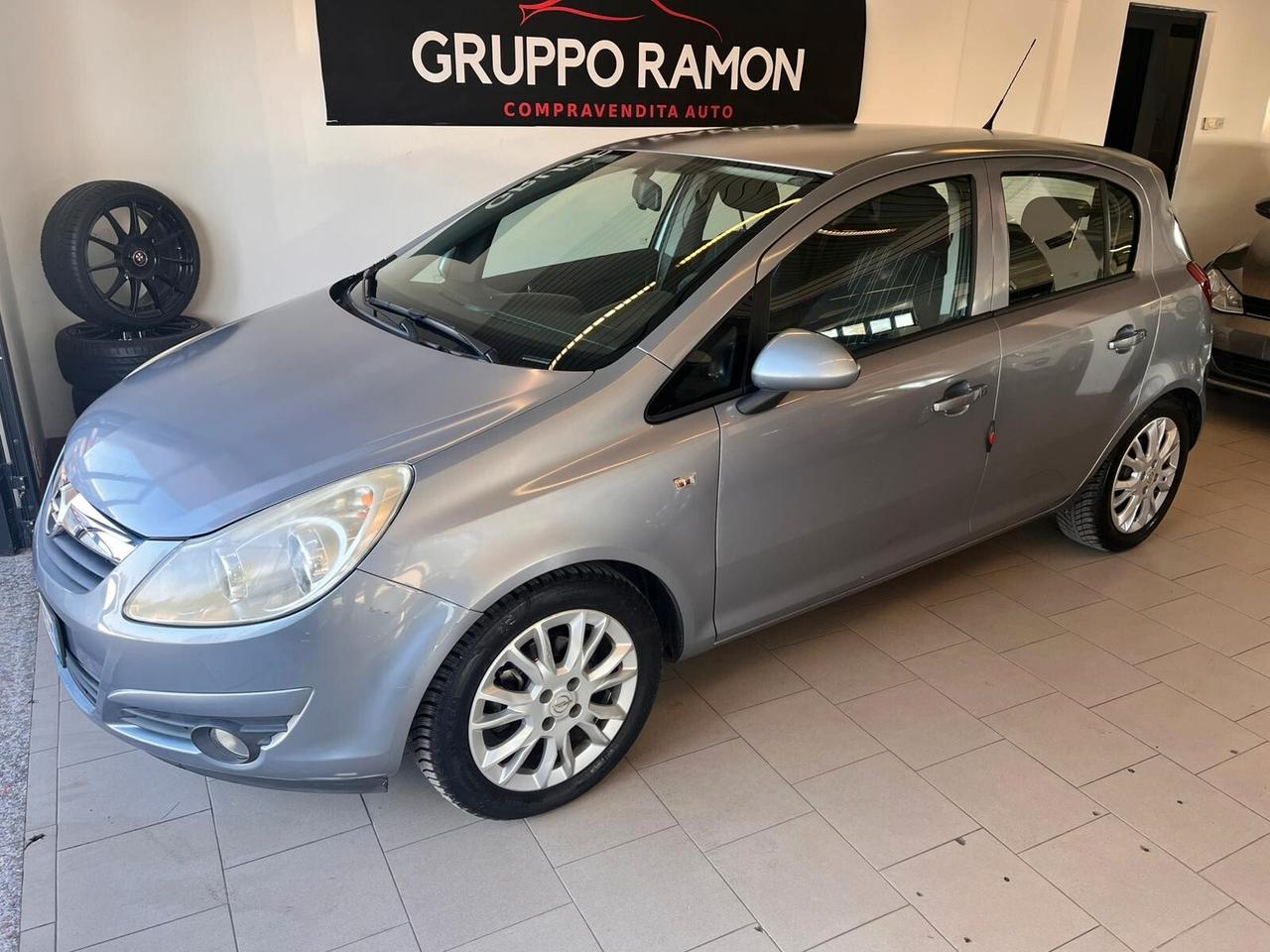 Opel Corsa 1.2 80CV 5 porte GPL-TECH Edition