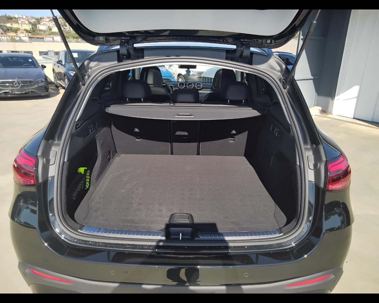 Mercedes-Benz GLC - X254 - GLC 220 d AMG Line Advanced 4matic auto