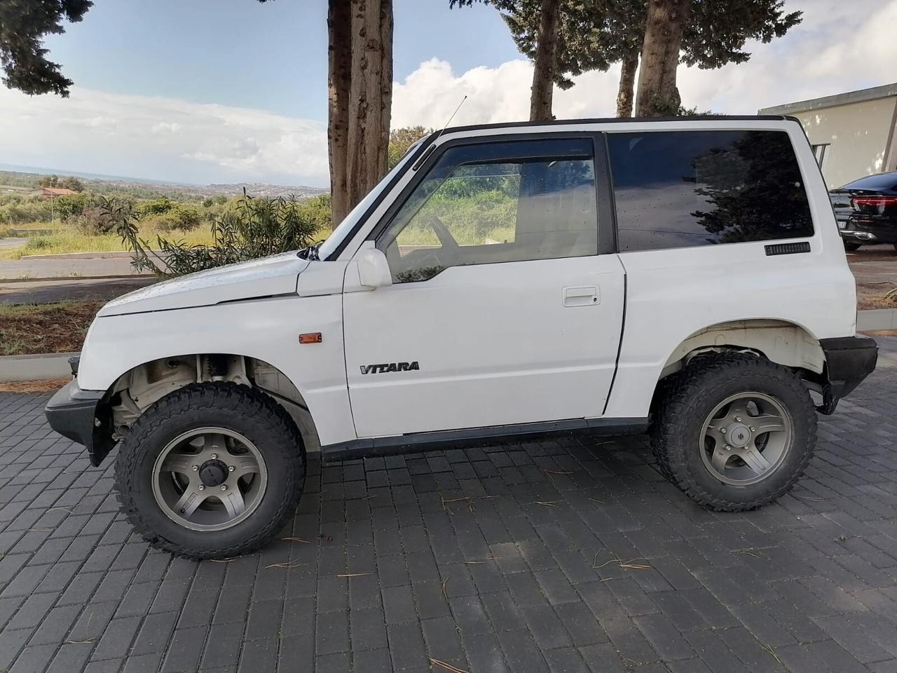 Suzuki Vitara 1.6 Benz – 4x4 – 1990