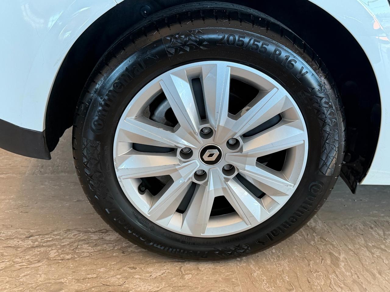 Renault Megane 1.5 BLUEDCI 115 cv. 5 porte BUSINESS (Nav)