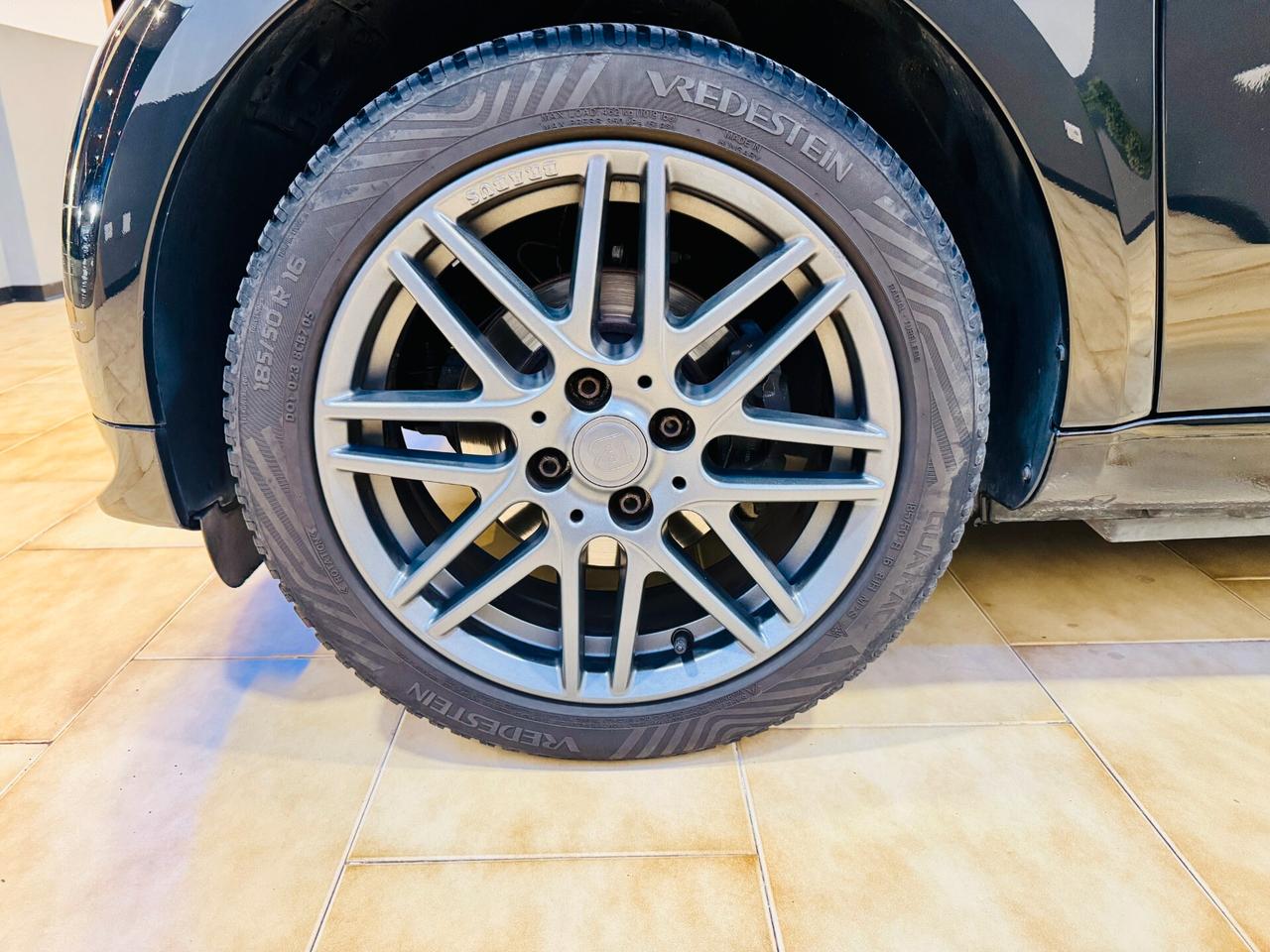 Smart ForTwo 90CV Brabus 0.9 Cabrio Autom / RetroCam Touch