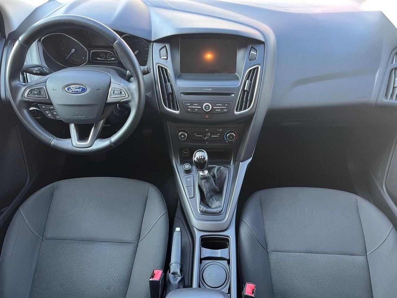 Ford focus 1.5 120 cv N1 autocarro con posti ivata