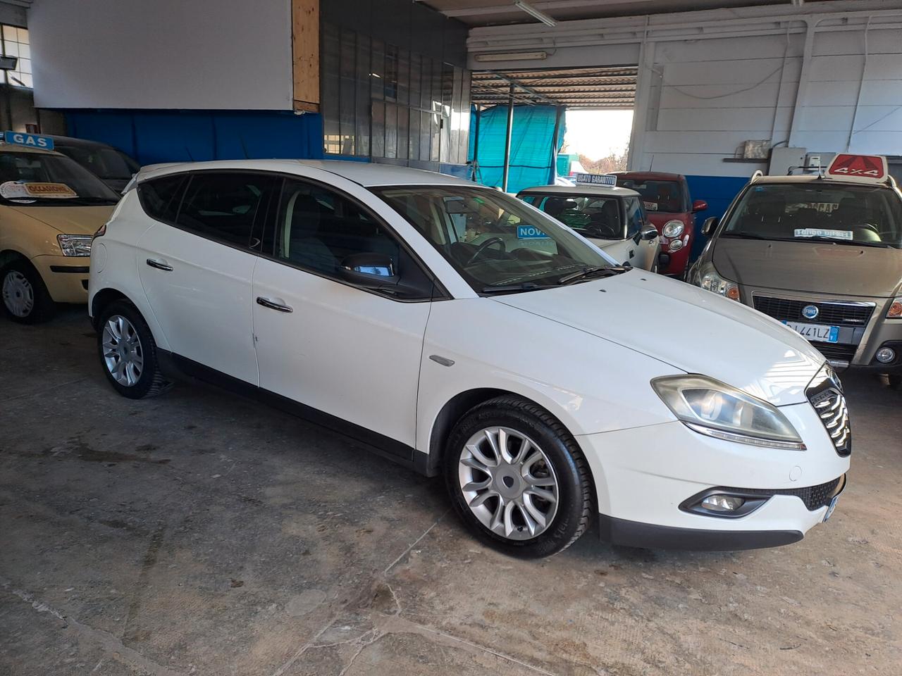 Lancia Delta 1.6 MJT DPF Silver