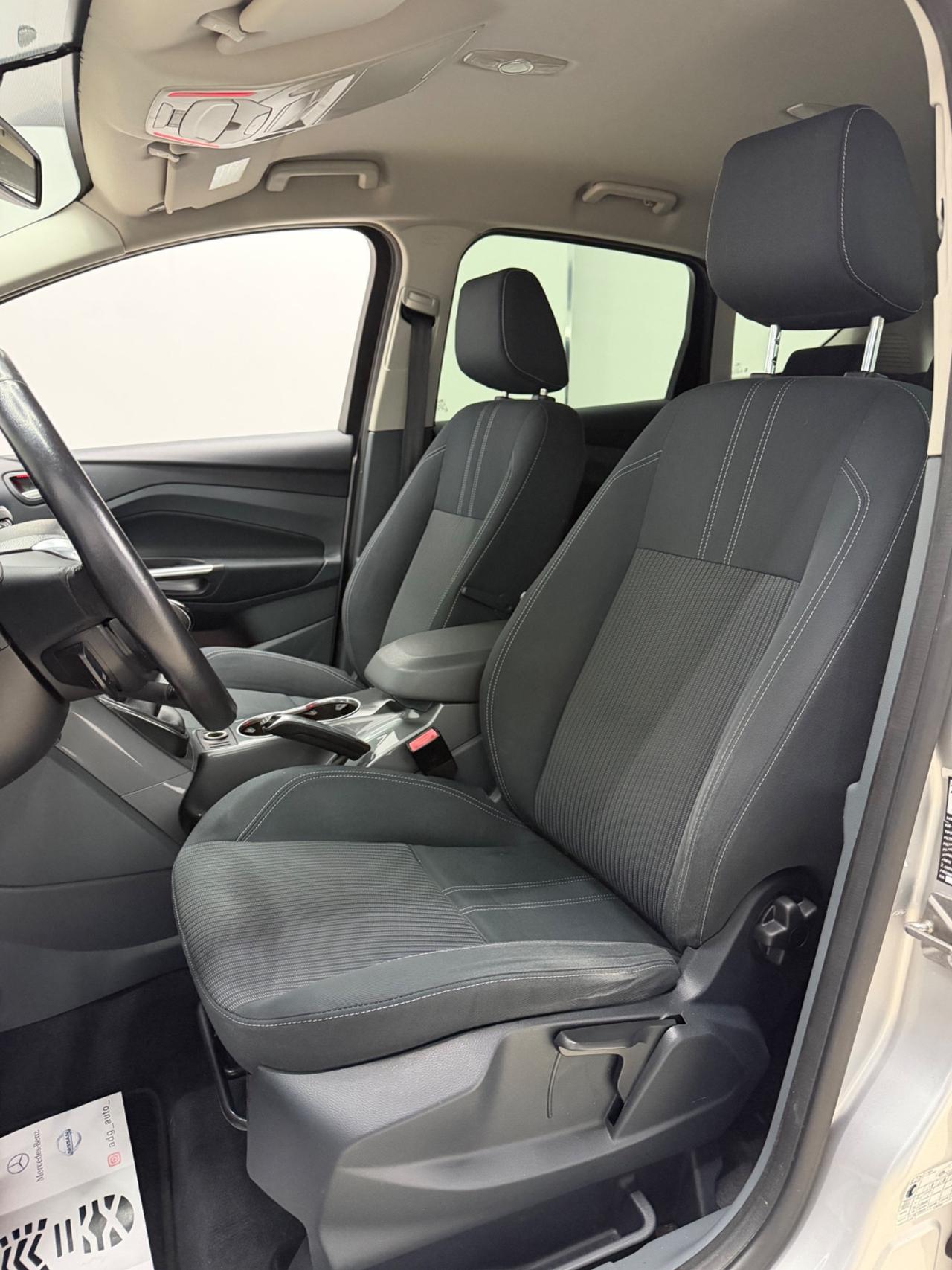 Ford C-Max 1.6 TDCi 115CV Titanium gancio traino