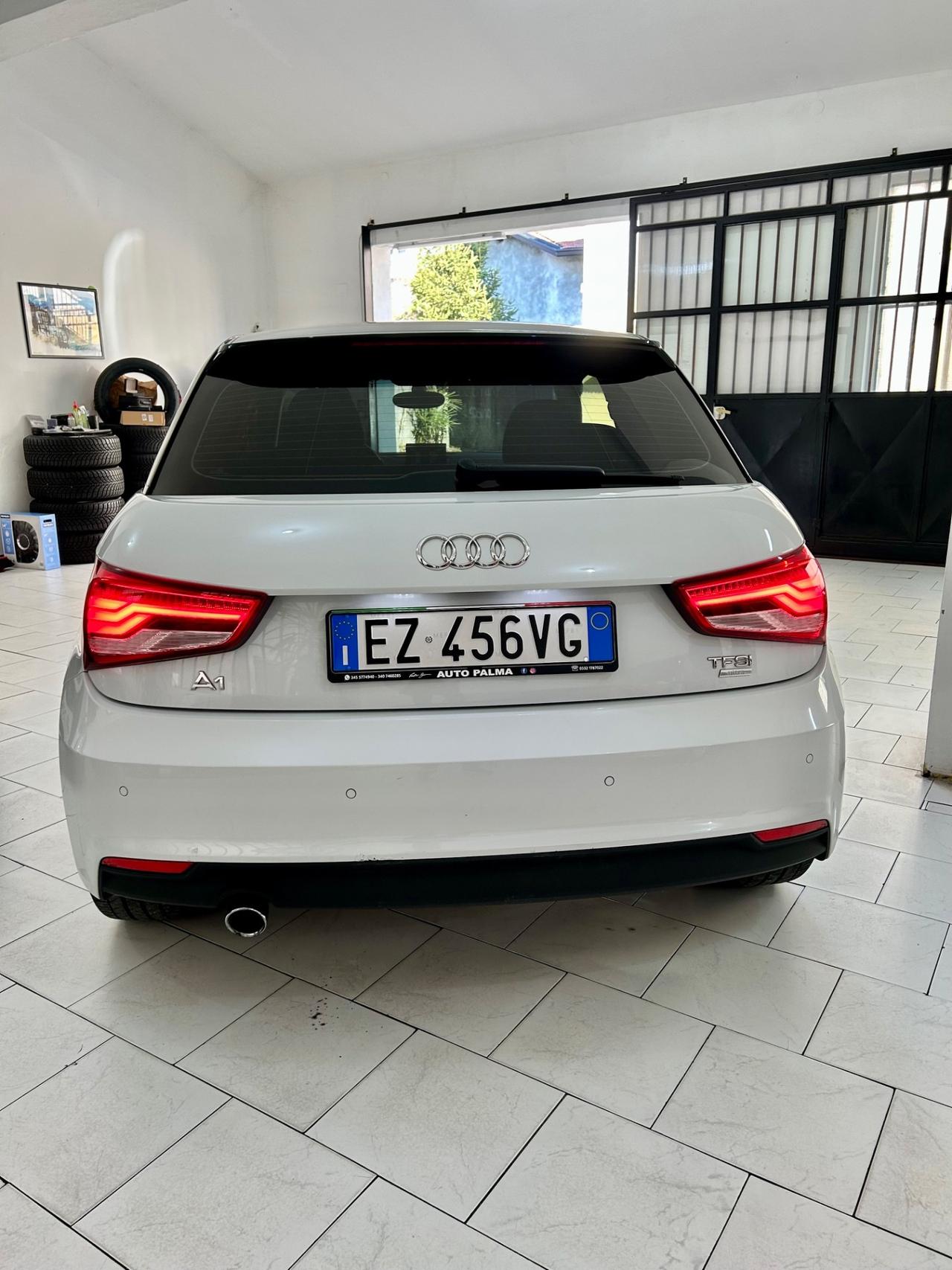 Audi A1 1.0 TFSI ultra SLINE plus