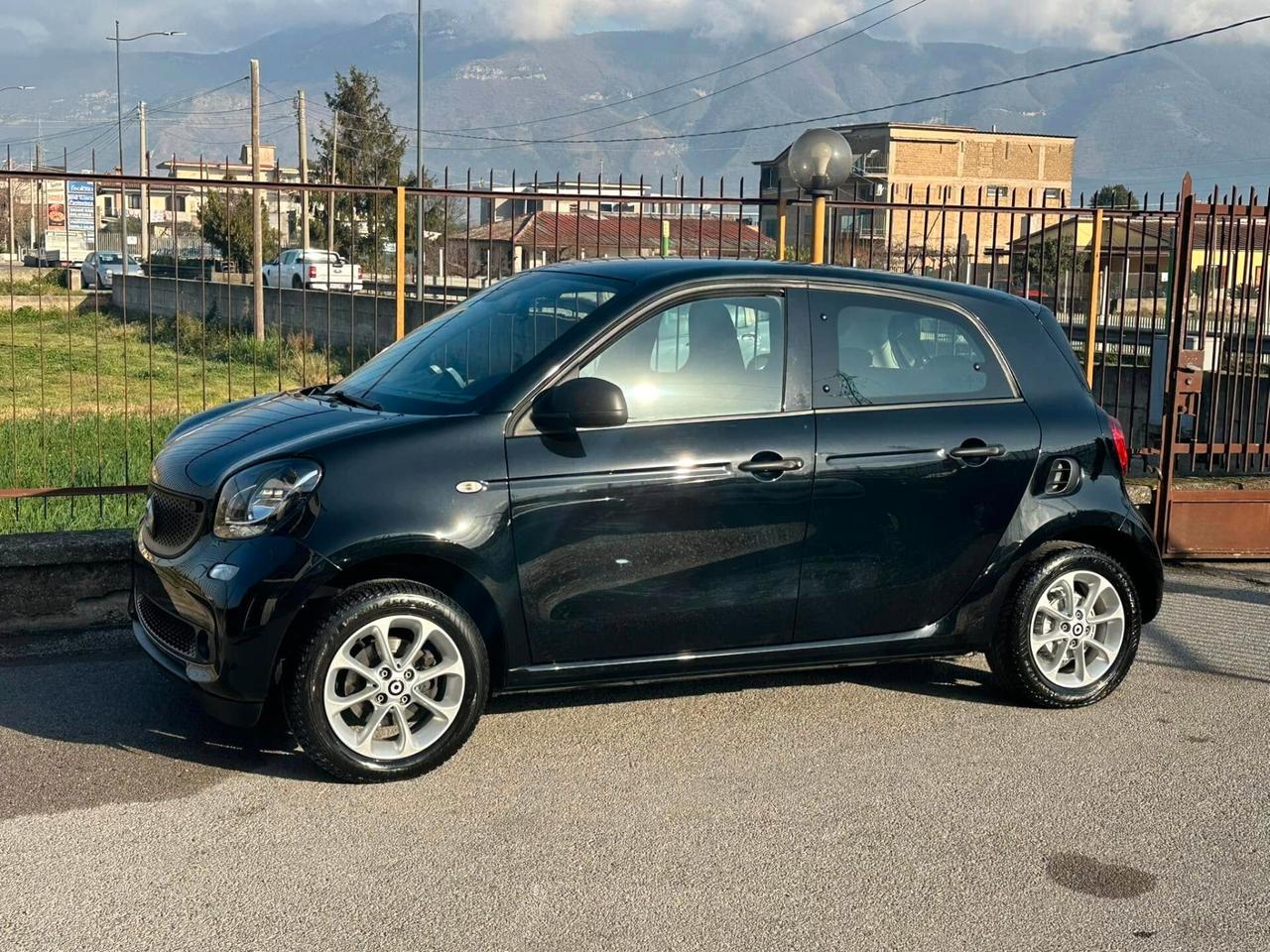 Smart ForFour 1.0 benz 70cv Automatica