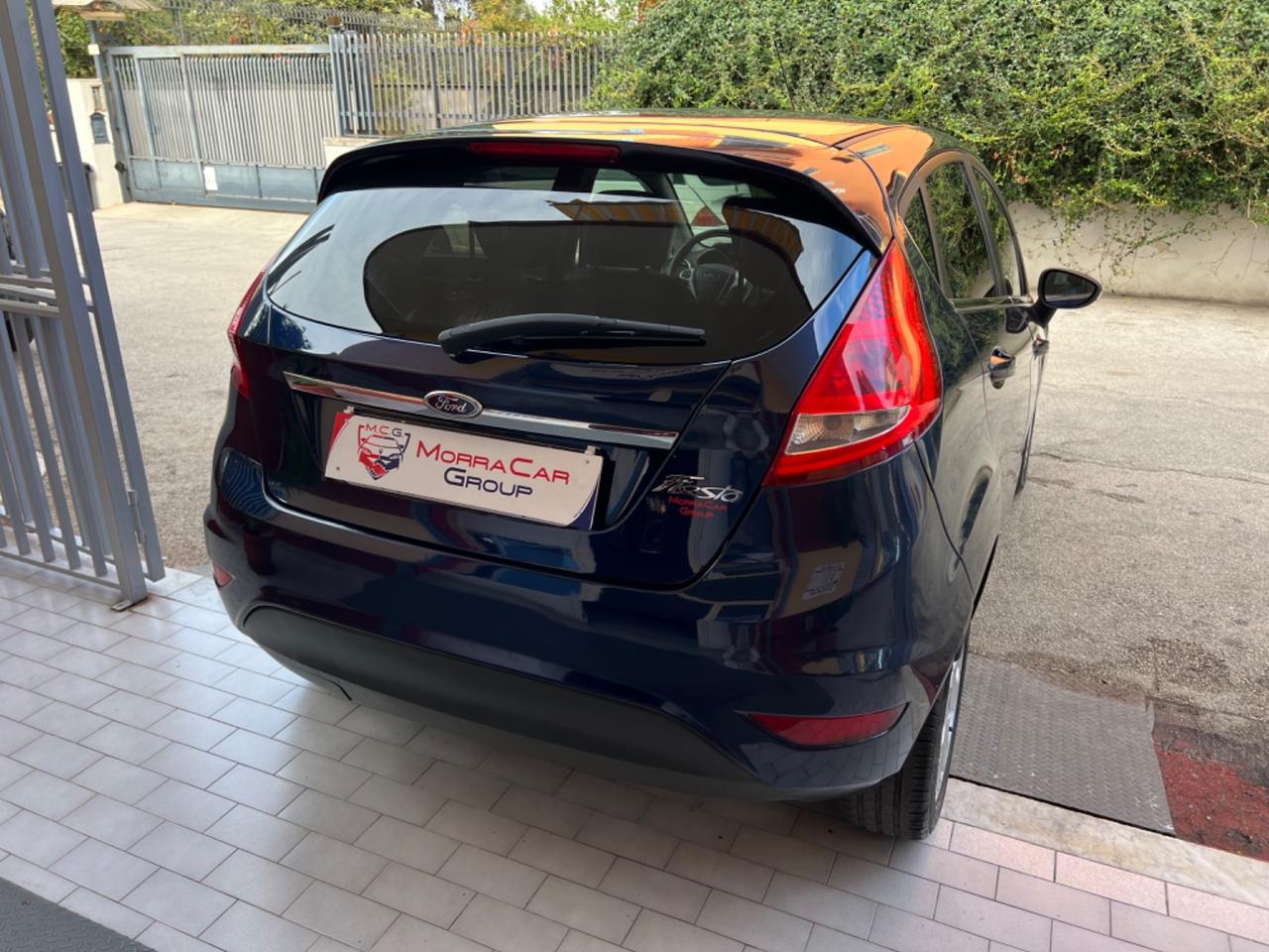 Ford Fiesta 1.4 16V 5p. Bz.- GPL Titanium Bs.