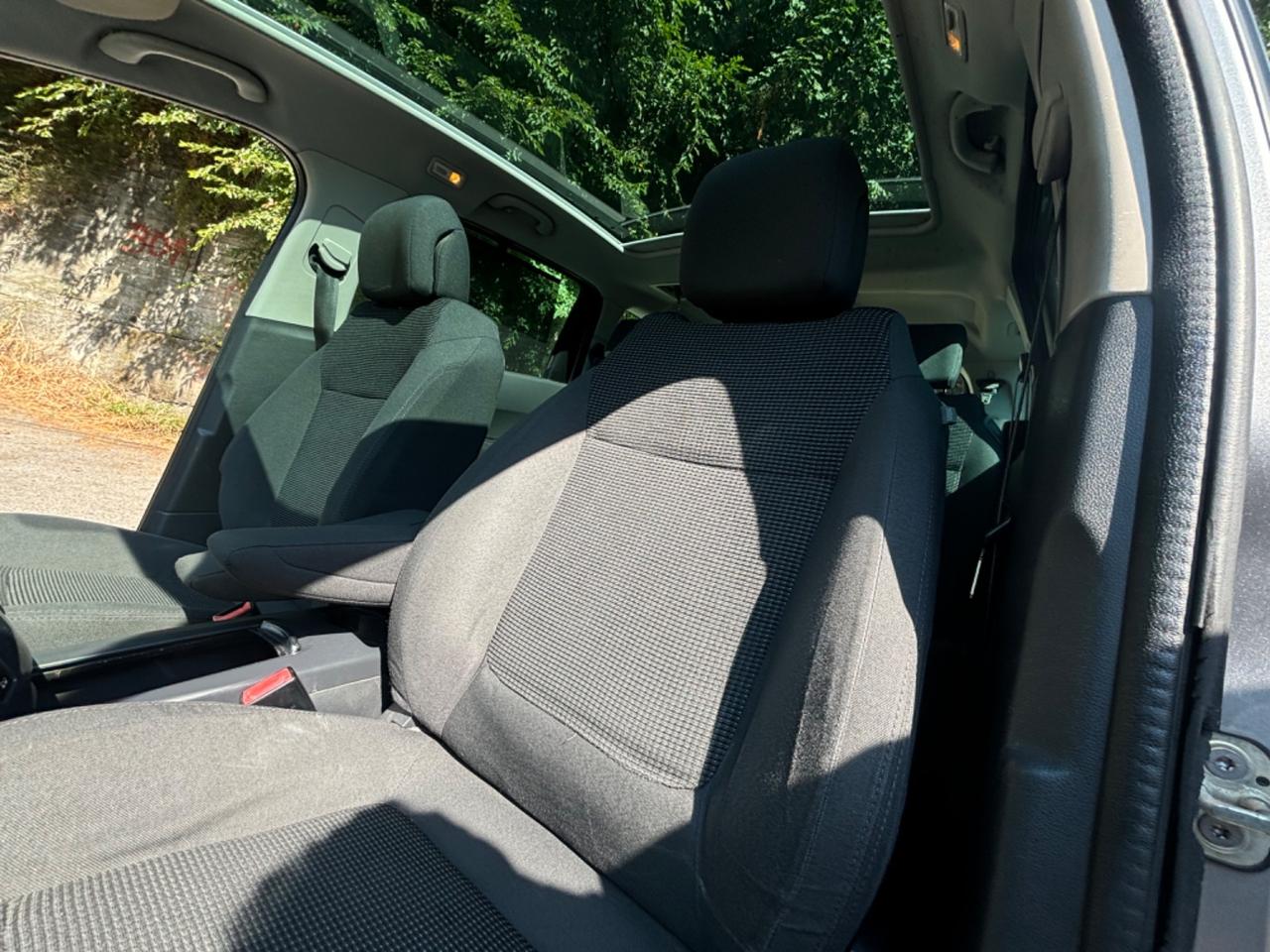 Peugeot 5008 2.0 HDi 150CV Active