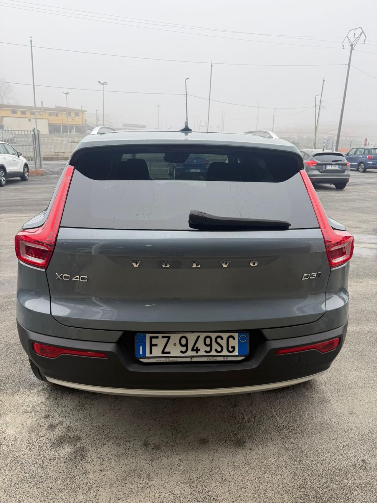 Volvo XC40 D3 AWD Geartronic Momentum
