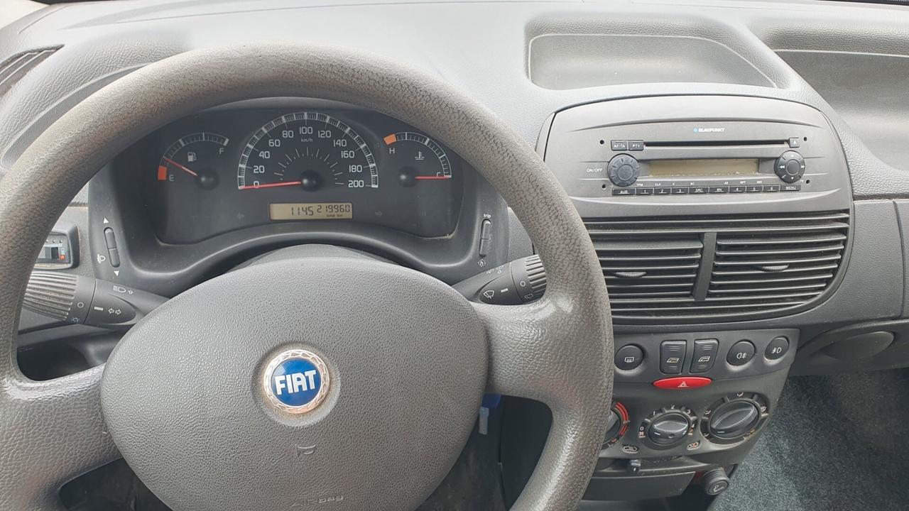 Fiat Punto 1.2 5 porte Active Natural Power