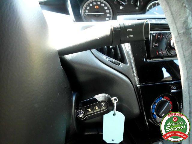 LANCIA Ypsilon 1.2 69 CV 5 porte Gold