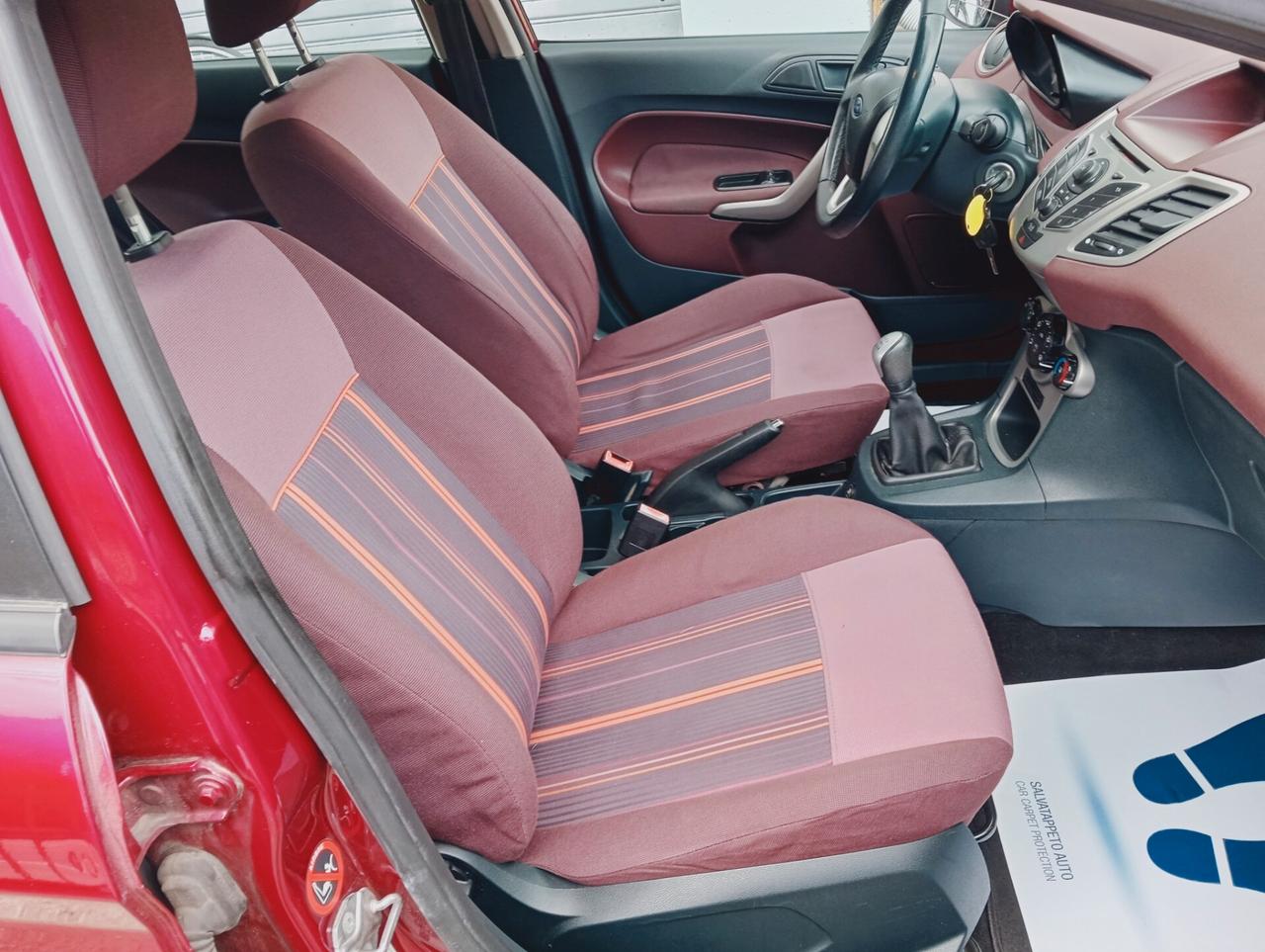 Ford Fiesta 1.4 5 porte Bz.- GPL Titanium