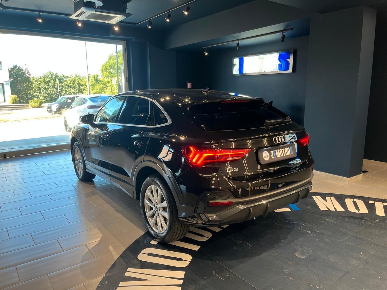 Audi Q3 SPB 45 TFSI e S tronic Business Plus