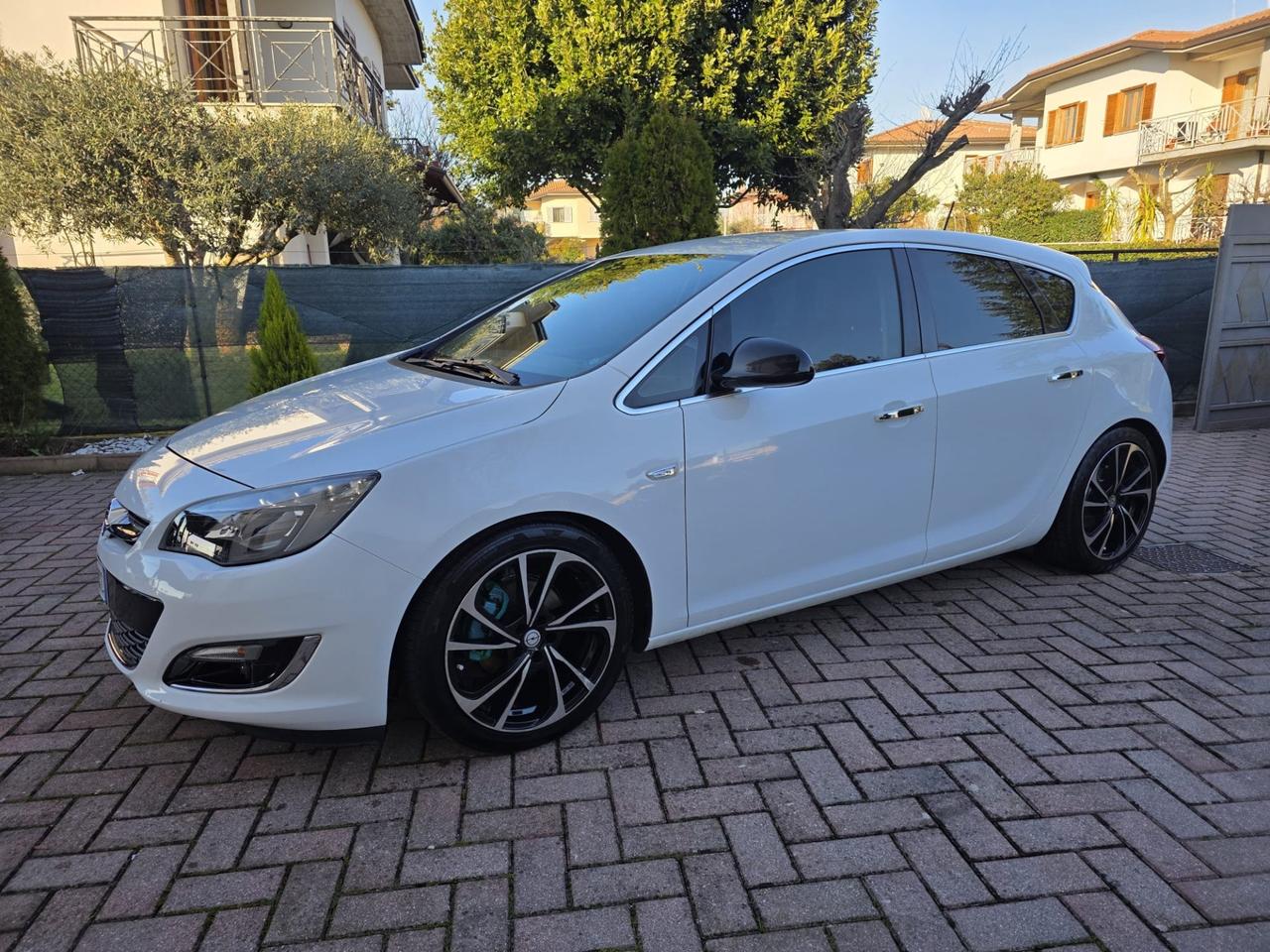 Opel Astra 1.4 Turbo 140CV 5 porte GPL Tech Cosmo