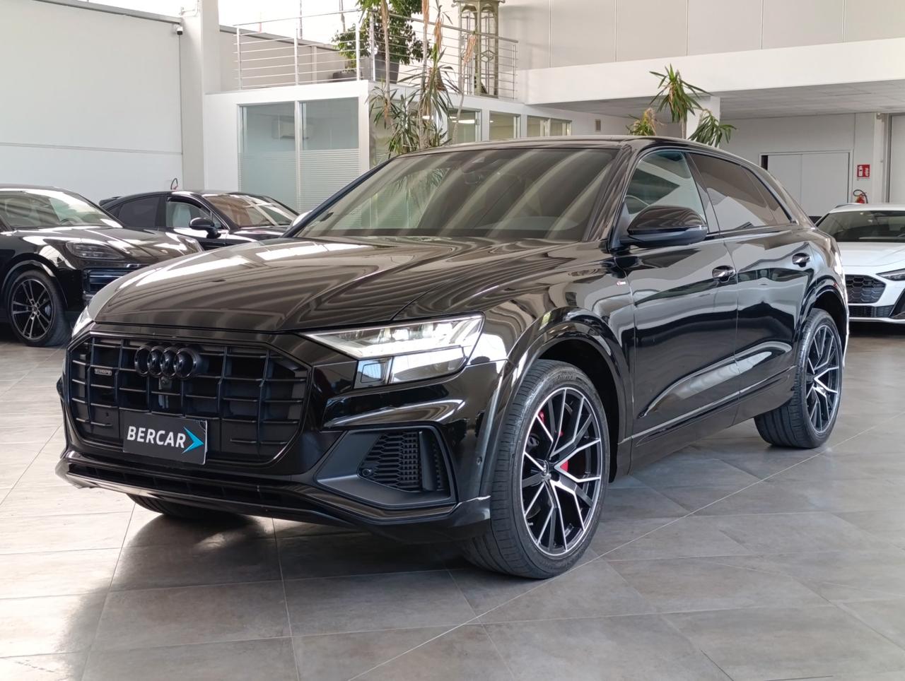 Audi Q8 55 3.0 tfsi mhev Sport quattro tiptronic