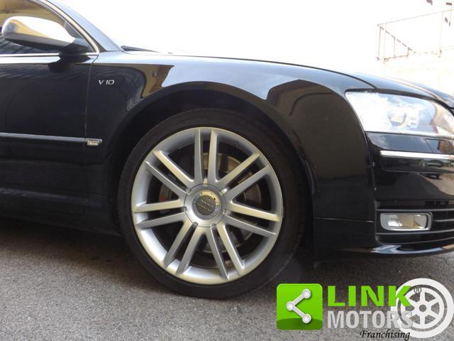 AUDI S8 5.2 V10 quattro tiptronic