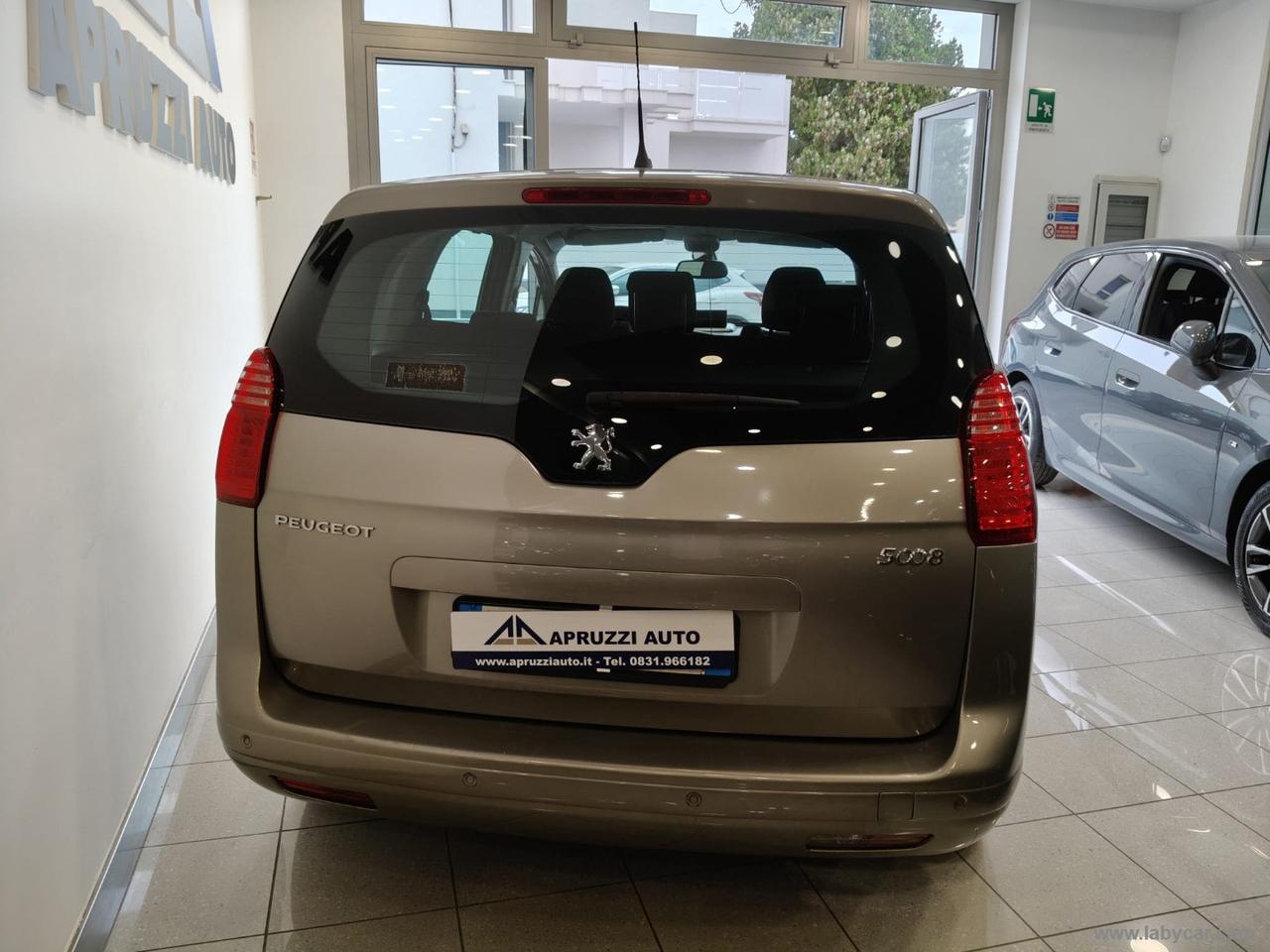 PEUGEOT 5008 1.6 HDI 16V BUSINESS FAP