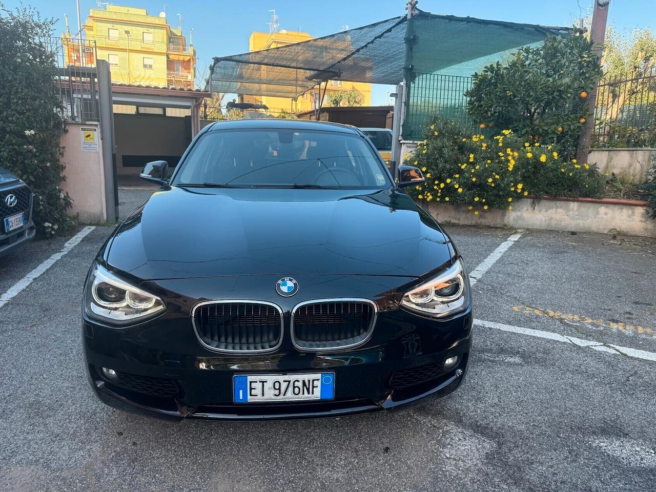 Bmw 116d 5p. Unique