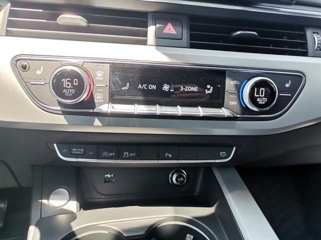 AUDI A4 Avant 40 TDI S tronic TOTAL BLACK