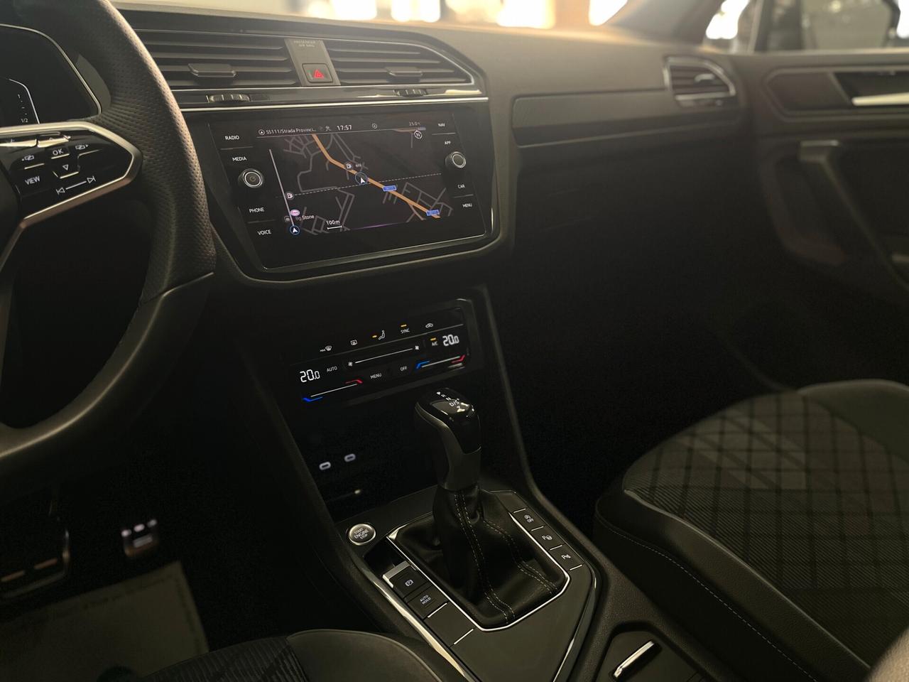 Volkswagen Tiguan 2.0 TDI 150cv SCR DSG R-Line