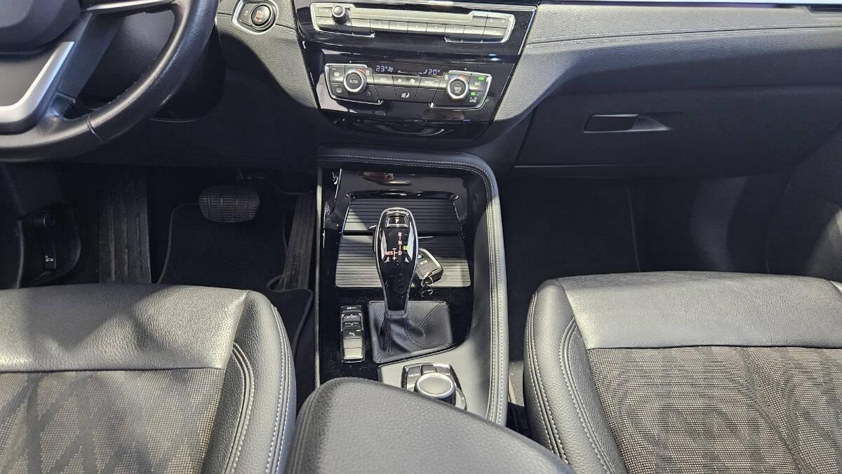 BMW X1 Sdrive18d xLine auto