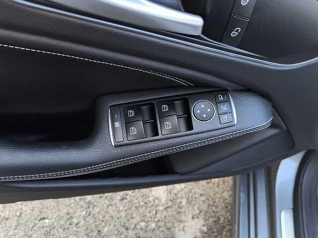 Mercedes-Benz A 180 A 180 d Automatic Sport