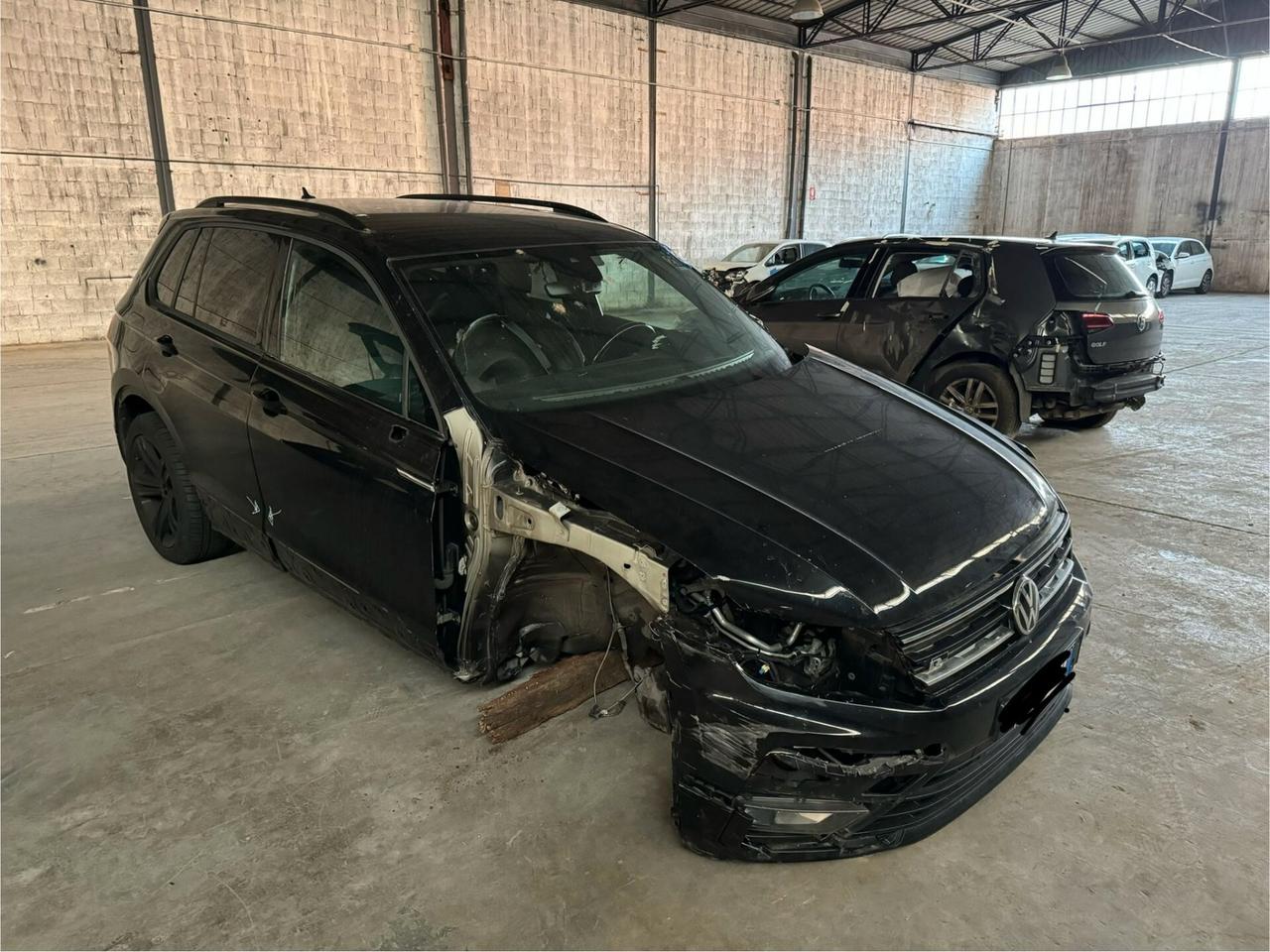 Volkswagen Tiguan 2.0 tdi R-Line 150cv dsg INCIDENTATA