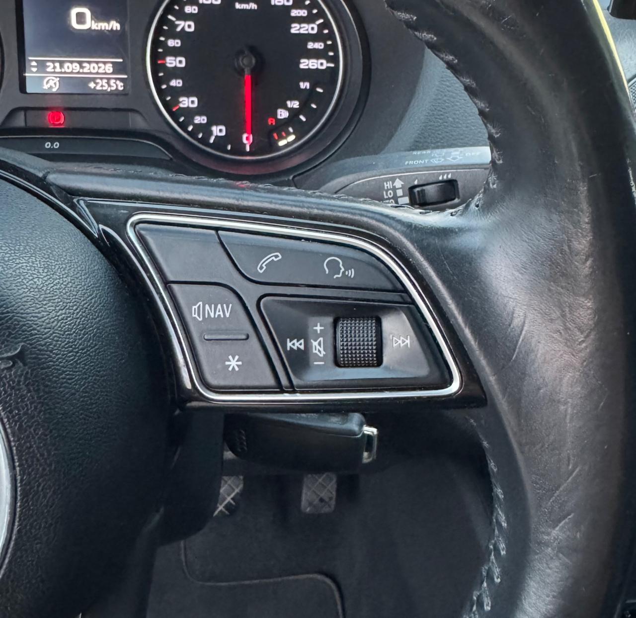 Audi Q2 1.6 TDI TOTAL BLACK