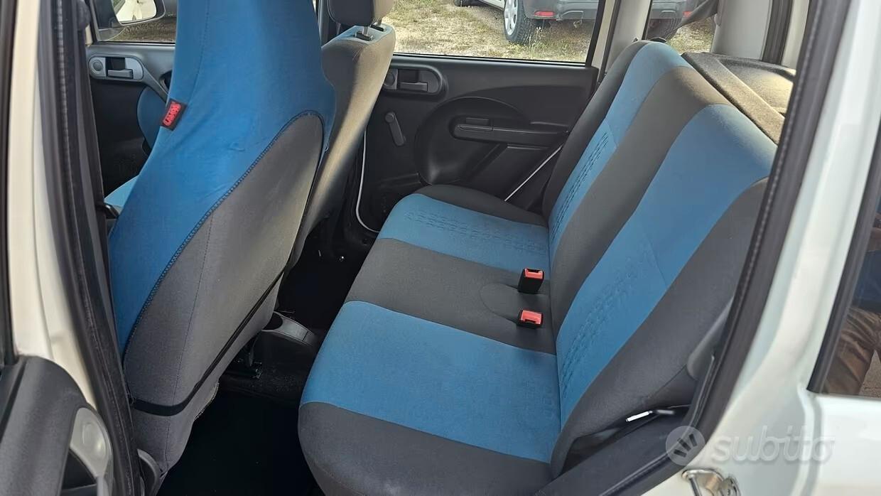 Fiat Panda 1.2 60 CV GPL 2010 Active € 3.000,00 X NEO PATENTATI