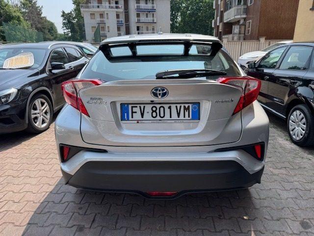 TOYOTA C-HR 1.8 Hybrid E-CVT Business