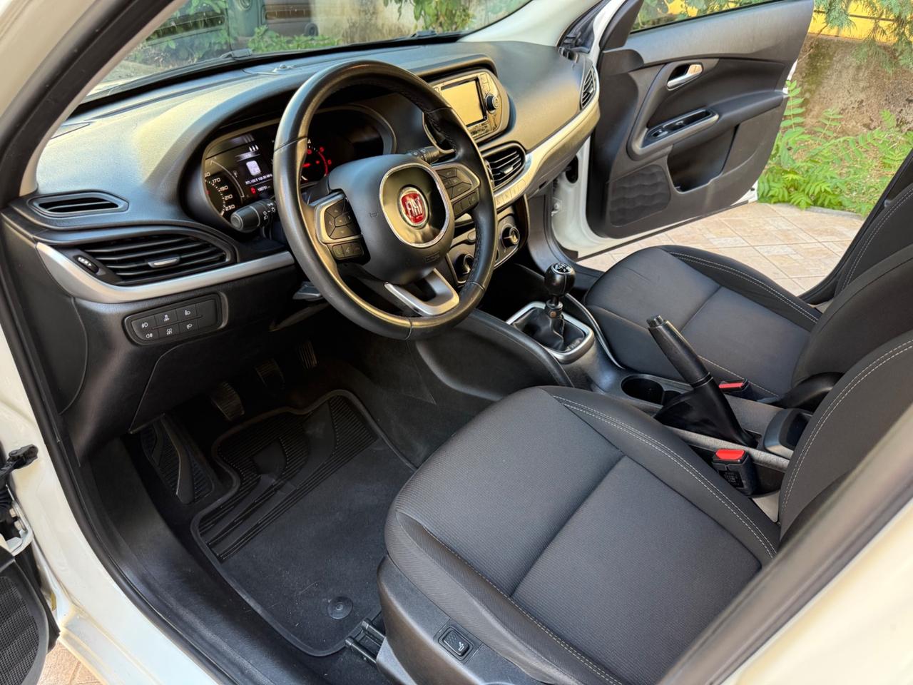 Fiat Tipo 1.6 Mjt S&S 5 porte Easy Business