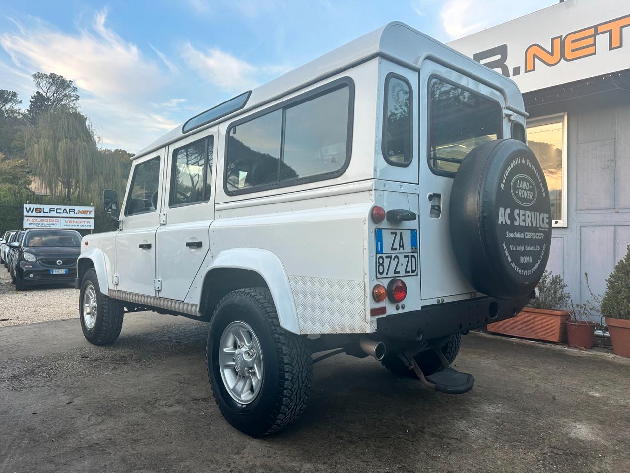 Land Rover Defender 110 2.4 TD4 Station Wagon E 7 POSTI