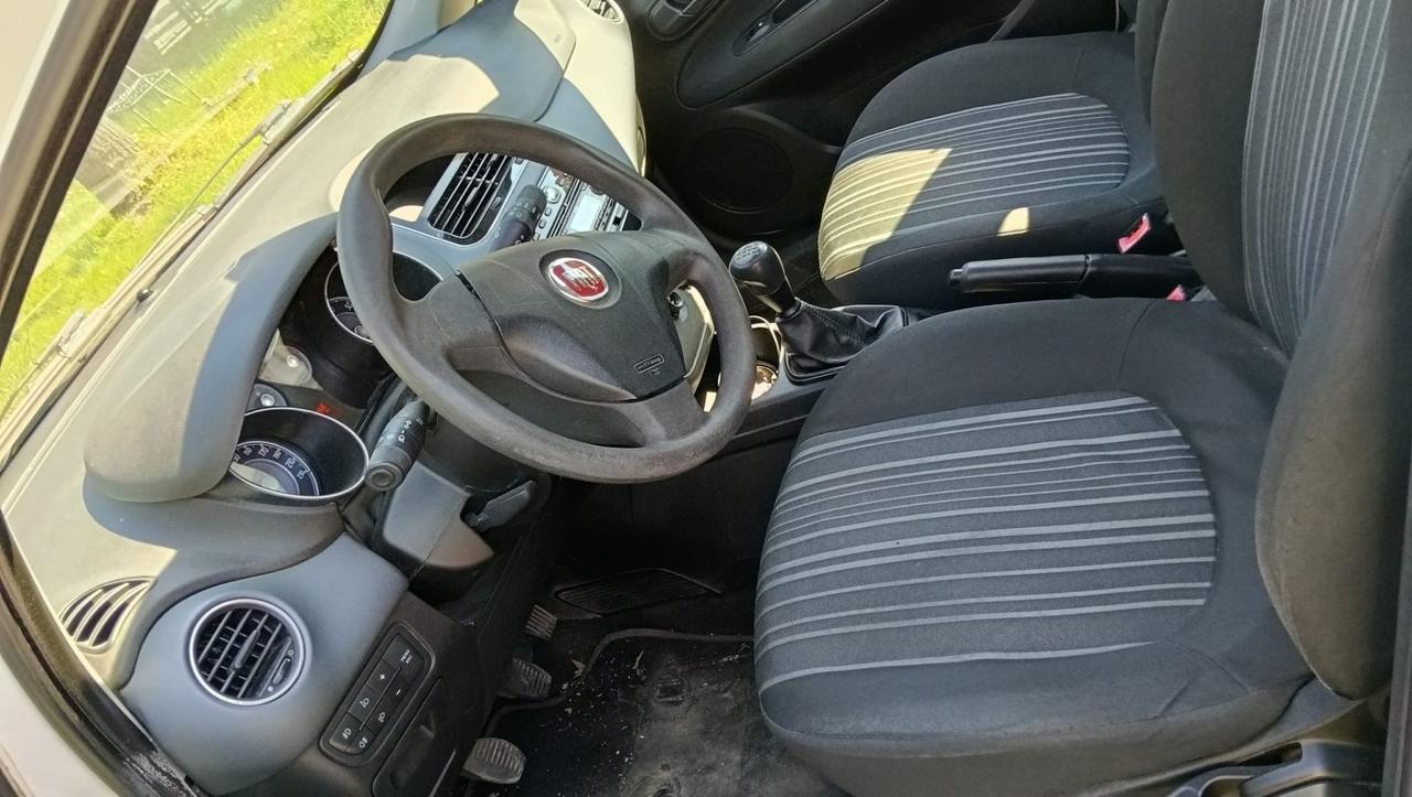 Fiat Grande Punto 1.3 MJT 75 3p.Van Actual 2pt