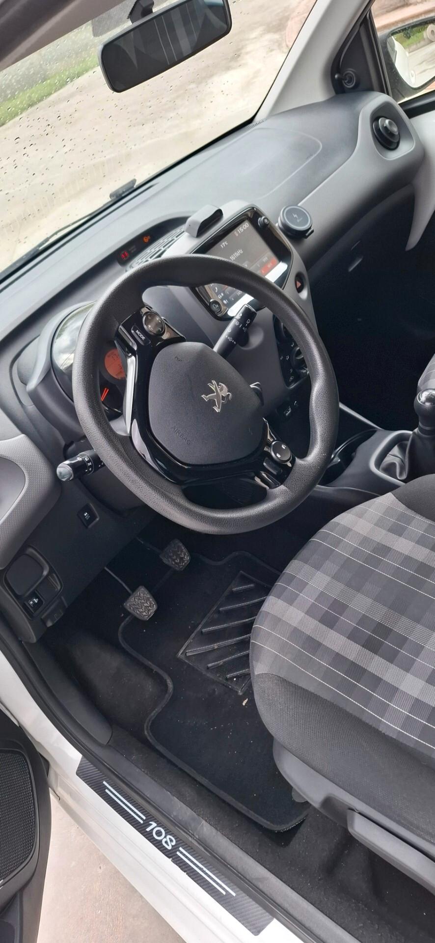Peugeot 108 PureTech 82 5 porte Active