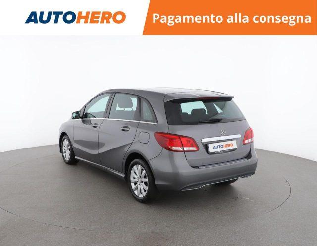 MERCEDES-BENZ B 180 d Automatic Business