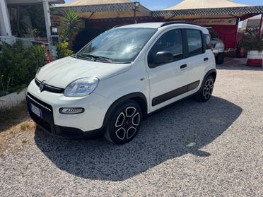 Fiat Panda 1.0 Hybrid City Cross SENZA VINCOLI DI FINANZIAMENTO