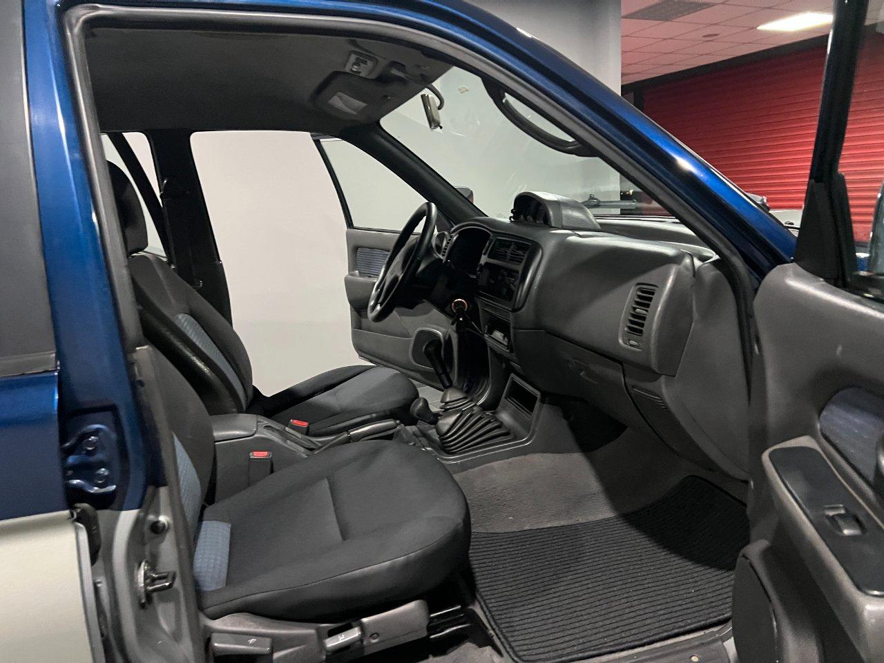 Mitsubishi L200 Double Cab L200 d.cab 2.5 tdi GLS Target 4wd Double cab